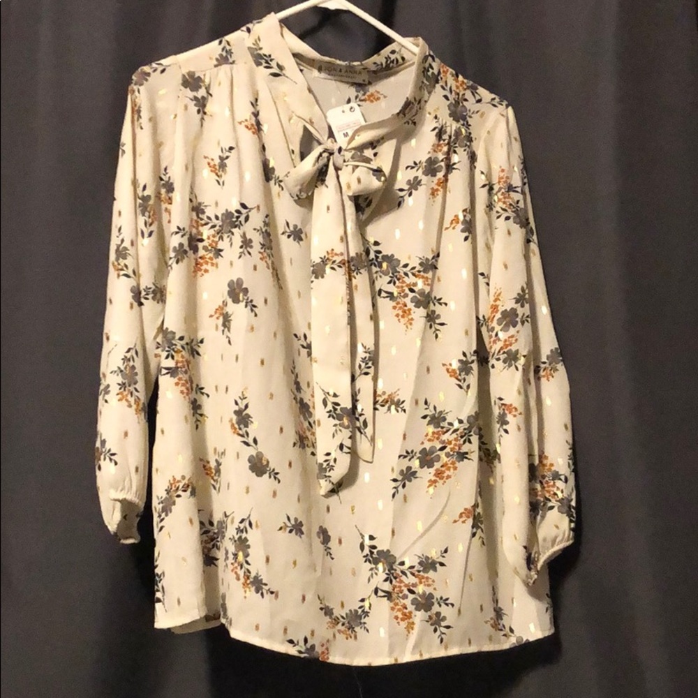 Long sleeve floral top